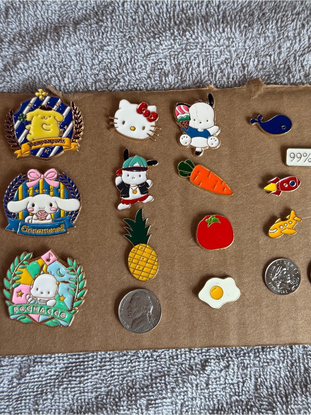 Hello Kitty and Friends Enamel Pin Set - White, Red, Yellow, Blue, Green